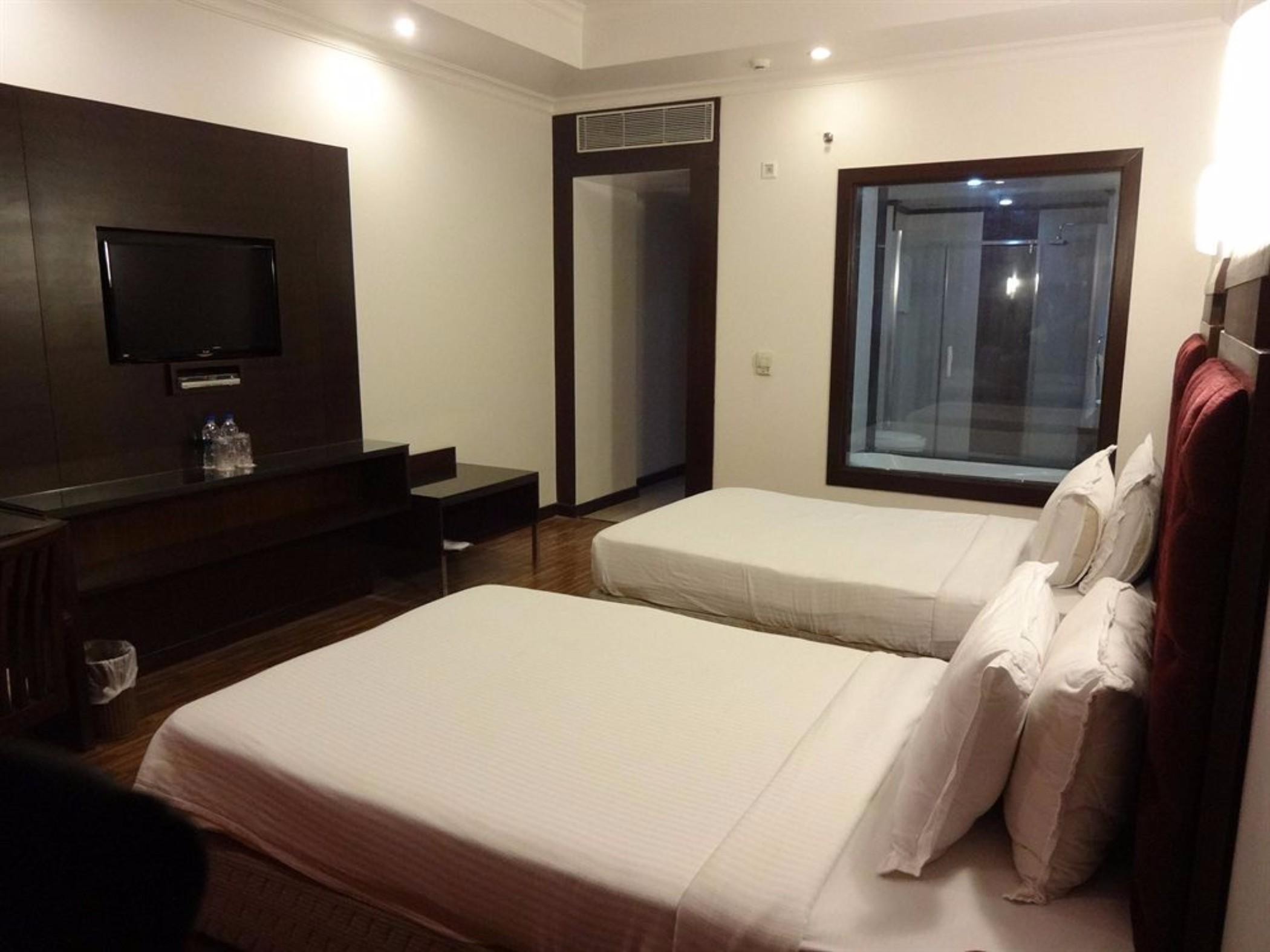 Hotel The Hindusthan International 4*