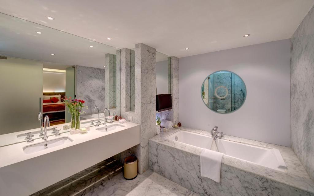 The Hindusthan International 4*